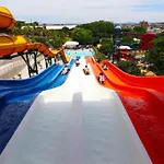 Piazza Diroma Com Acesso Gratuito Ao Acqua Park E Splash